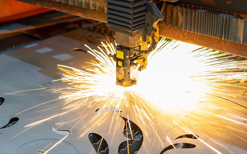 Metal laser cutting is a modern mechanical processing technology